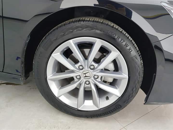 Фото 6 - Honda Accord