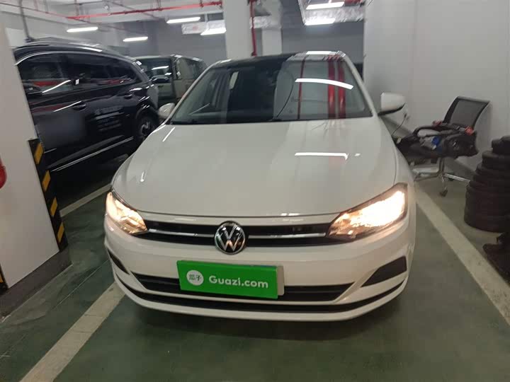 Фото 3 - Volkswagen Polo