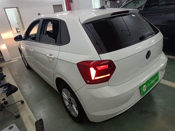 Фото 5 - Volkswagen Polo