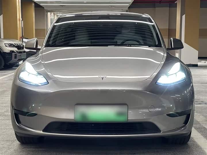 Фото 3 - Tesla Model Y
