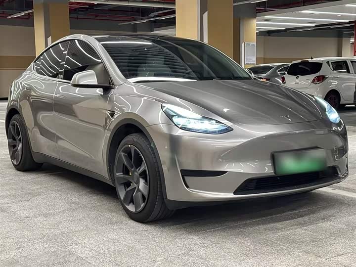 Фото 4 - Tesla Model Y