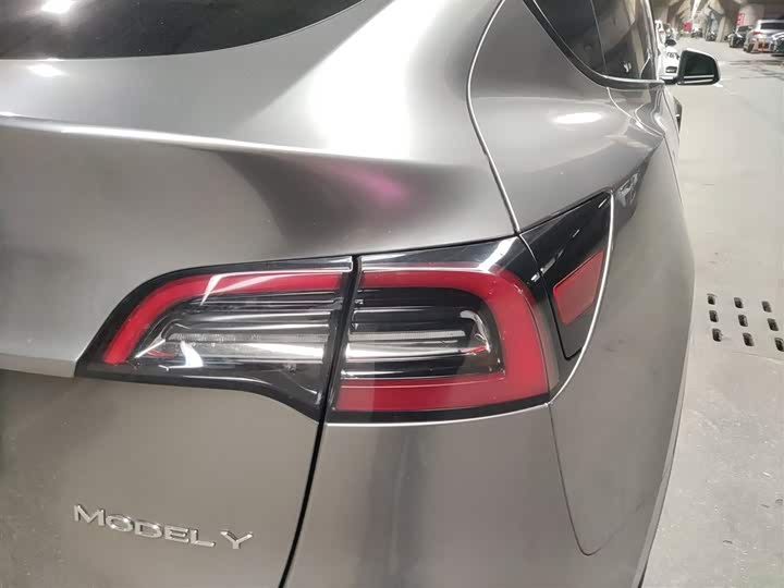 Фото 8 - Tesla Model Y