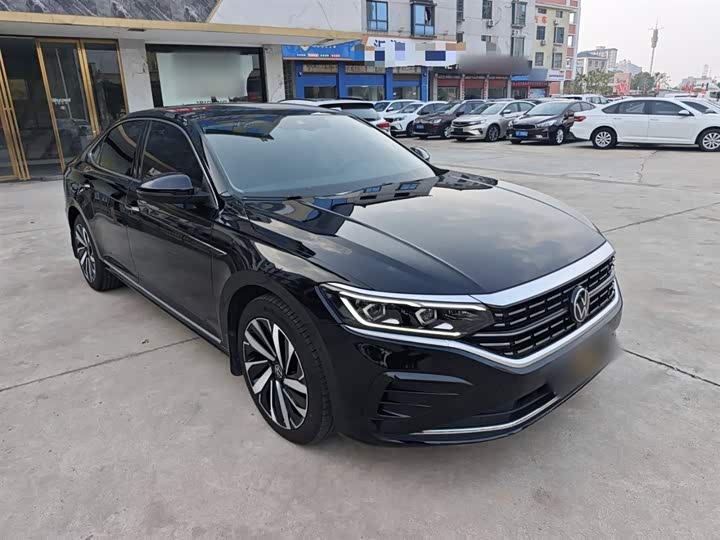 Фото 4 - Volkswagen Passat