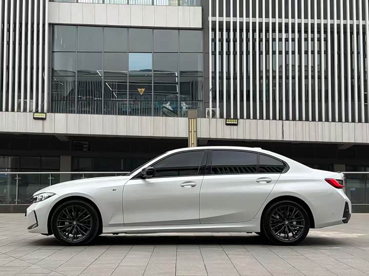 Фото 3 - BMW 3 Series