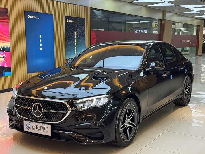 Фото 1 - Mercedes-Benz E-Class