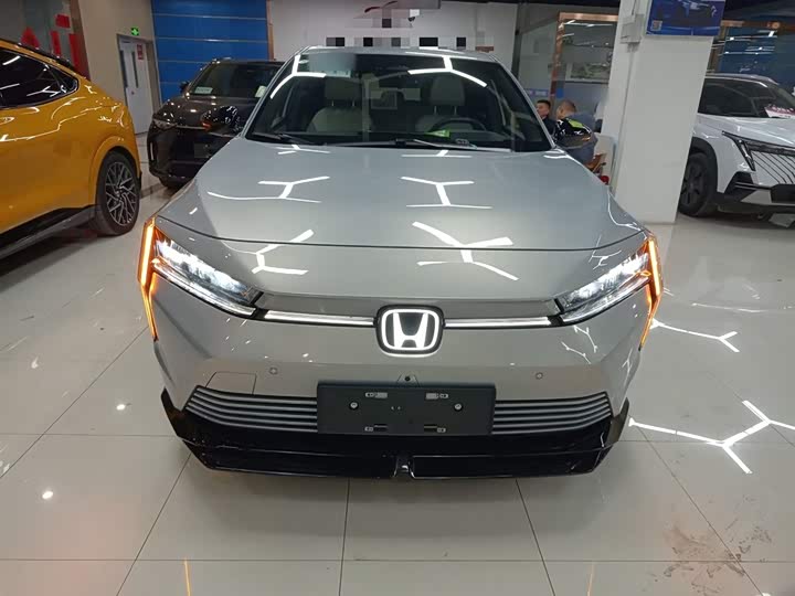 Фото 3 - Honda e:NS2