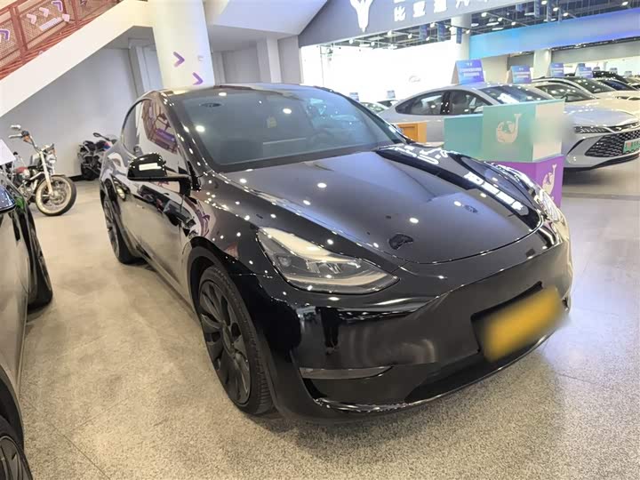 Фото 4 - Tesla Model Y