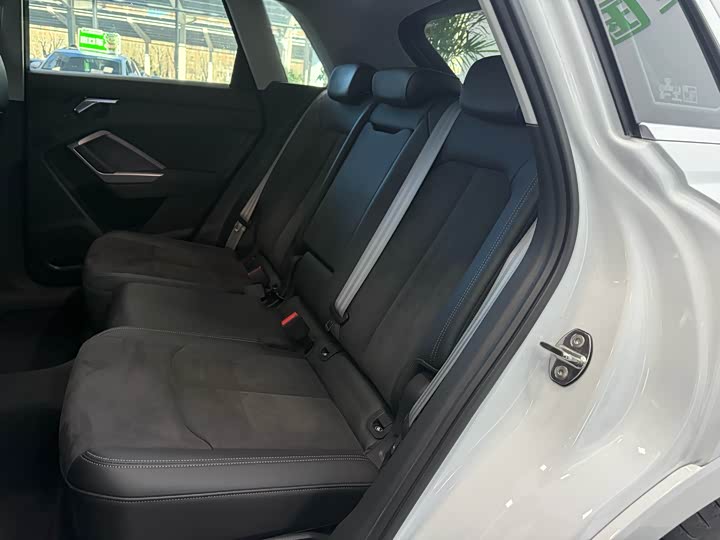 Фото 9 - Audi Q3