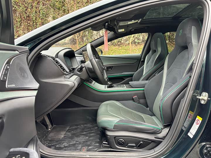 Фото 9 - BYD Han