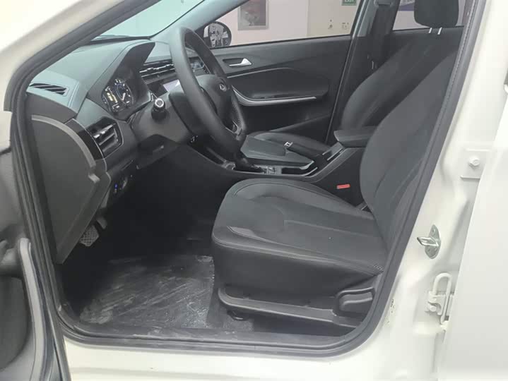 Фото 9 - Chery Tiggo 3x