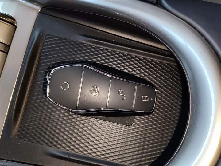 Фото 9 - BYD Dolphin