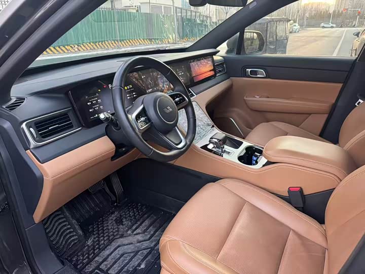 Фото 4 - LiXiang One