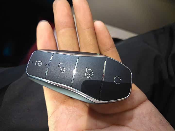 Фото 9 - BYD Yuan Plus