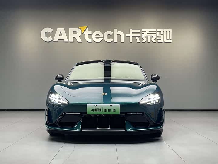 Фото 2 - Xiaomi SU7 Ultra