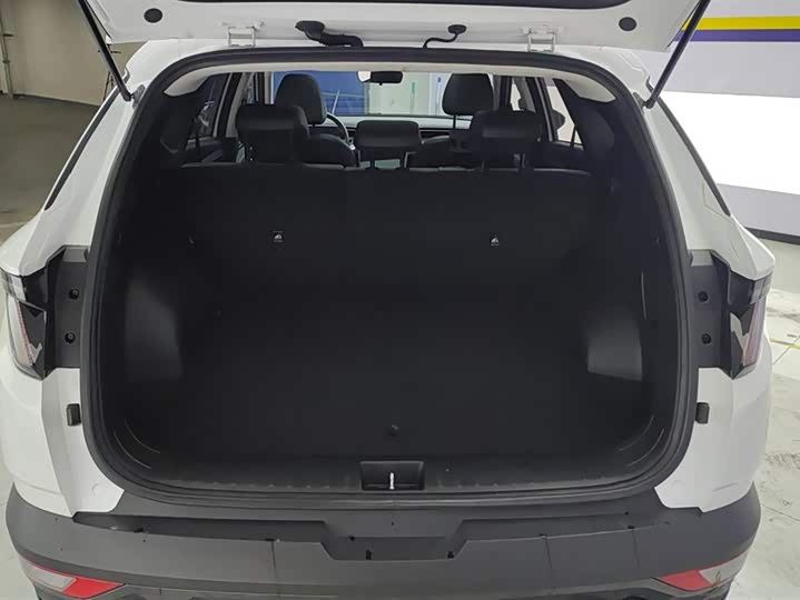 Фото 4 - Hyundai Tucson L