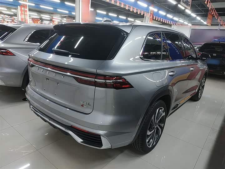 Фото 7 - Geely Monjaro