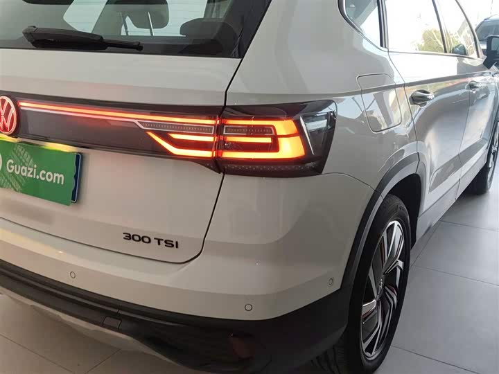 Фото 8 - Volkswagen Tharu