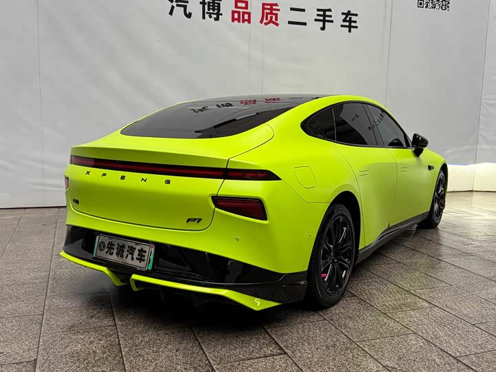 Фото 5 - XPeng P7