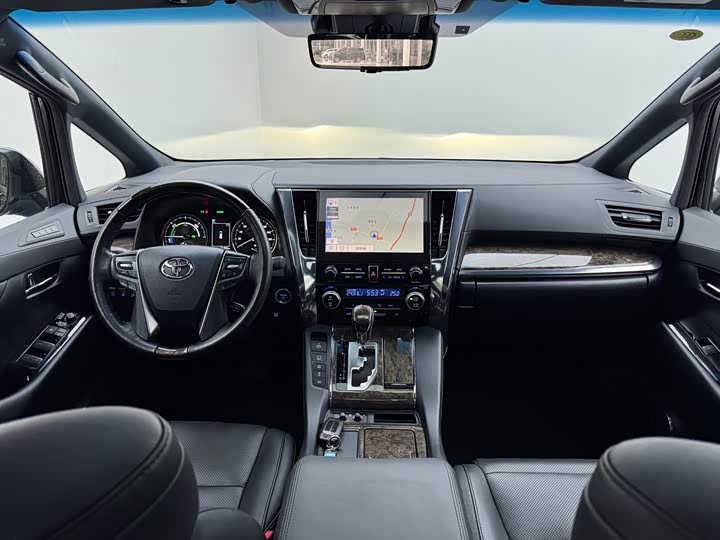 Фото 6 - Toyota Alphard