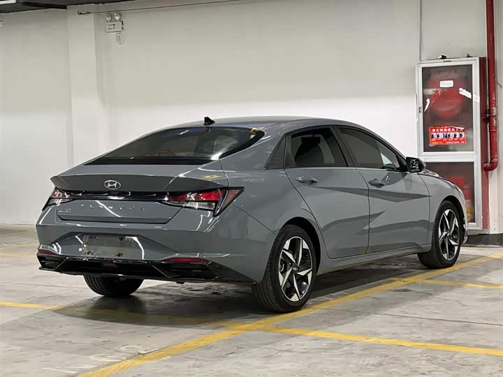 Фото 5 - Hyundai Elantra N line
