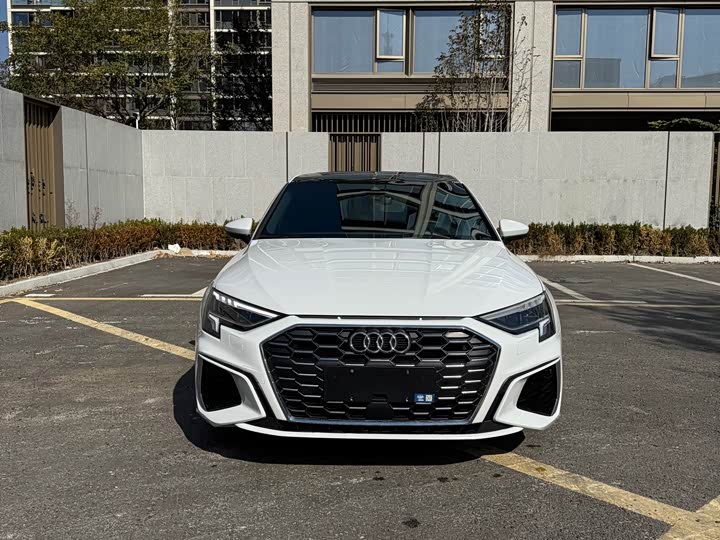 Фото 2 - Audi A3