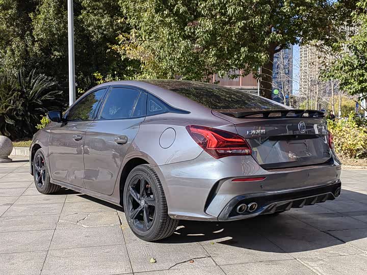 Фото 3 - MG Motor 5 Scorpio