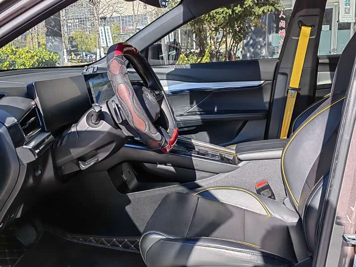 Фото 9 - MG Motor 5 Scorpio