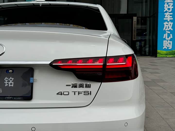 Фото 9 - Audi A4L