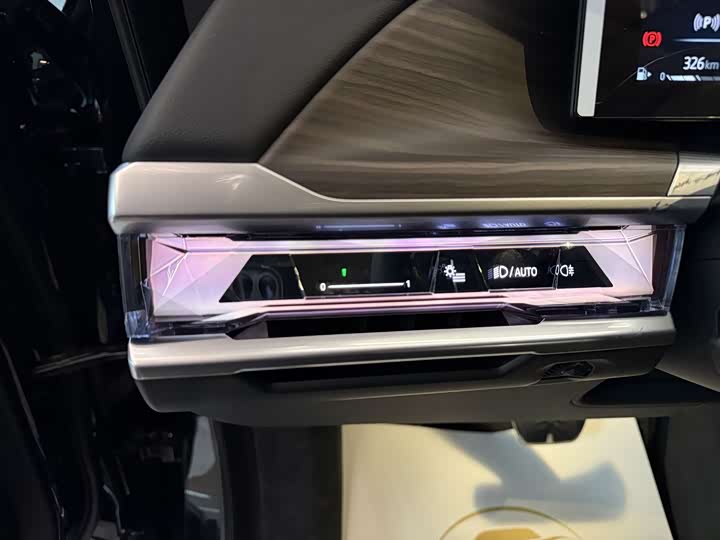 Фото 6 - BMW 7 Series