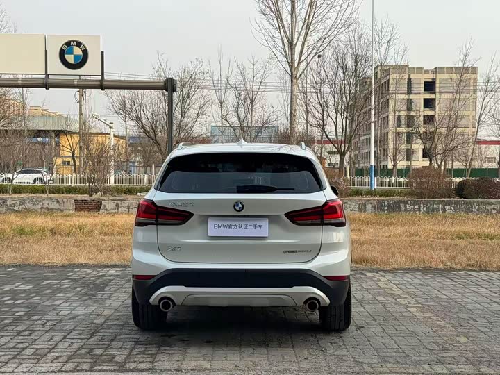 Фото 4 - BMW X1