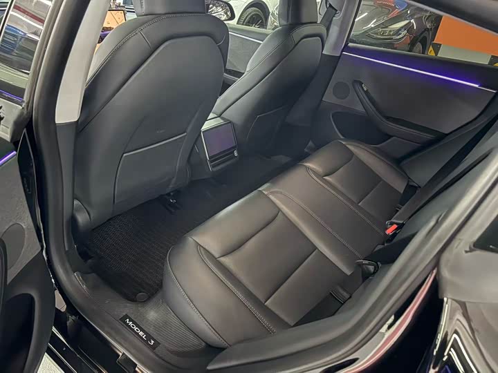 Фото 5 - Tesla Model 3