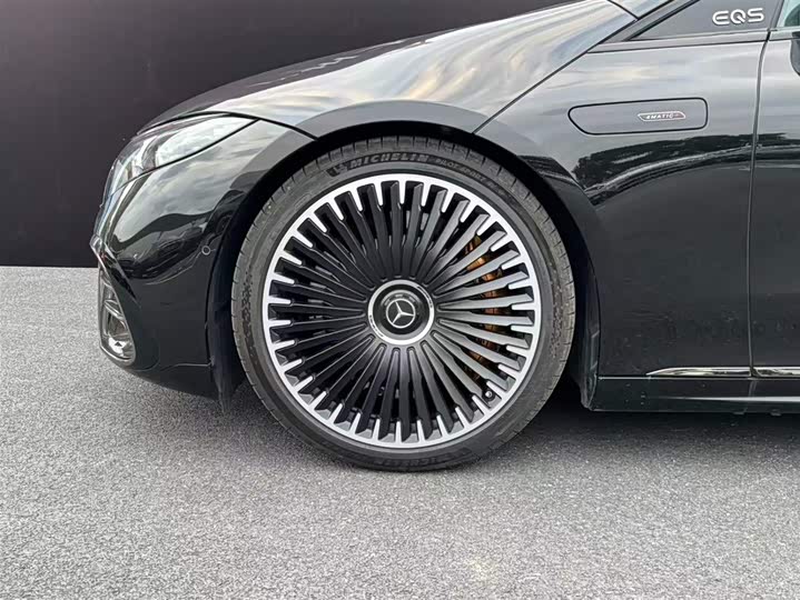 Фото 4 - Mercedes-Benz EQS AMG