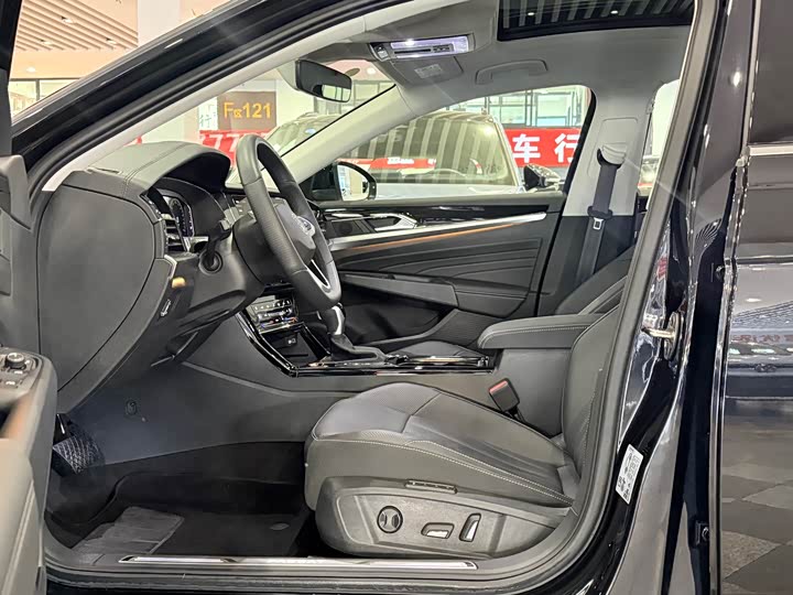 Фото 5 - Volkswagen Passat