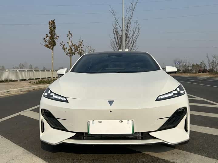 Фото 2 - Changan Deepal SL03