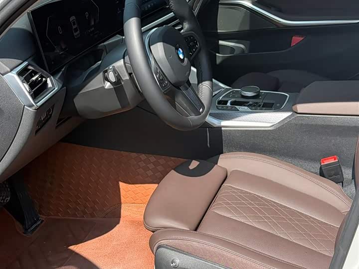 Фото 4 - BMW 3 Series