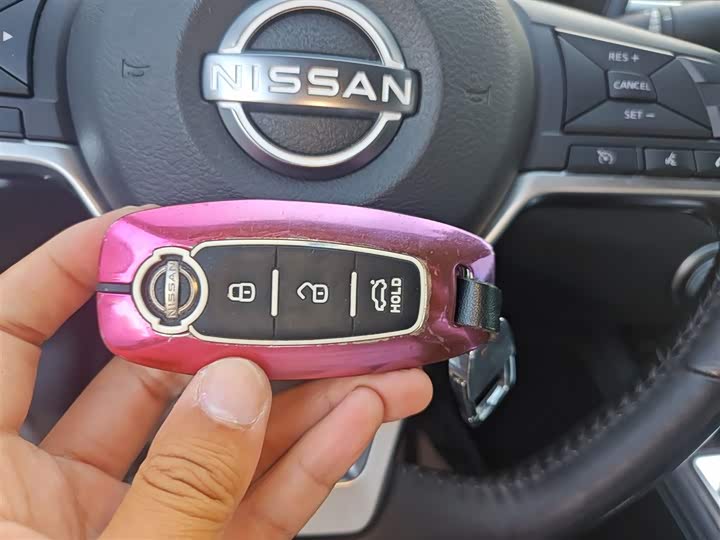 Фото 9 - Nissan Teana