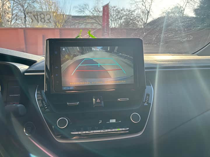 Фото 9 - Toyota Corolla