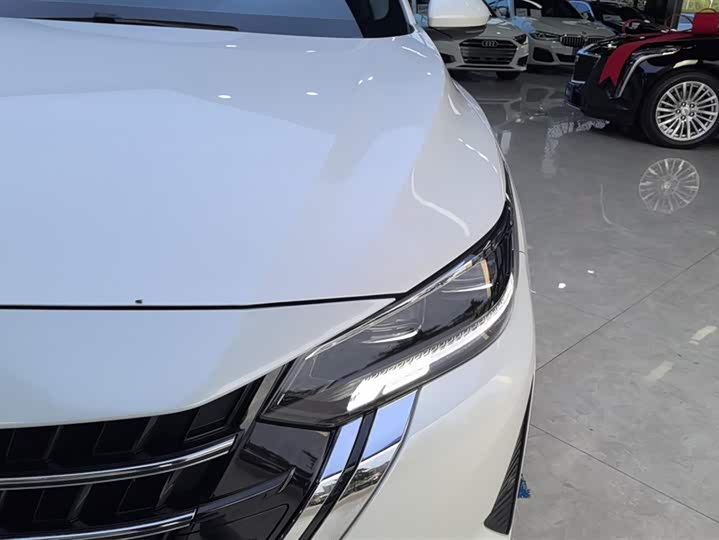 Фото 5 - Nissan Sylphy