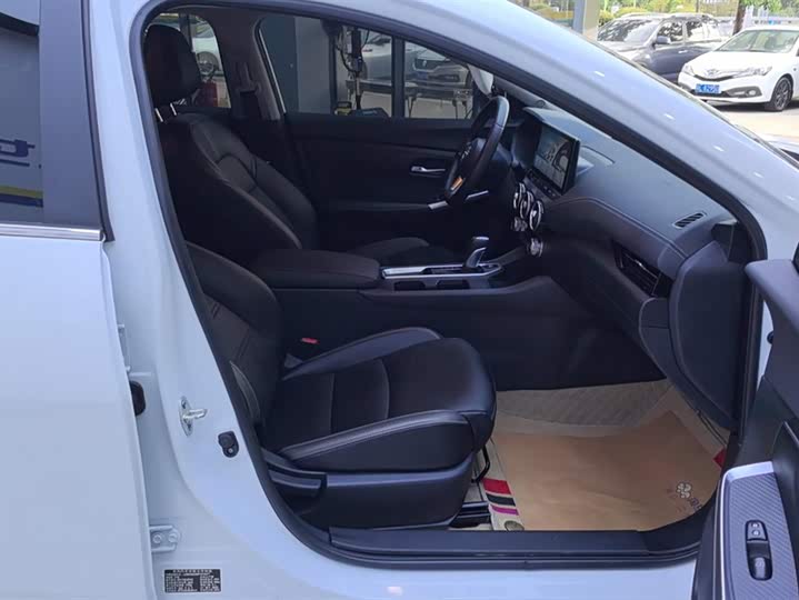 Фото 8 - Nissan Sylphy