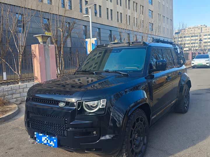 Фото 1 - Land Rover Defender