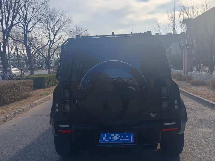 Фото 4 - Land Rover Defender