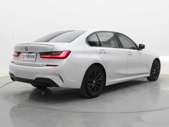 Фото 6 - BMW 3 Series