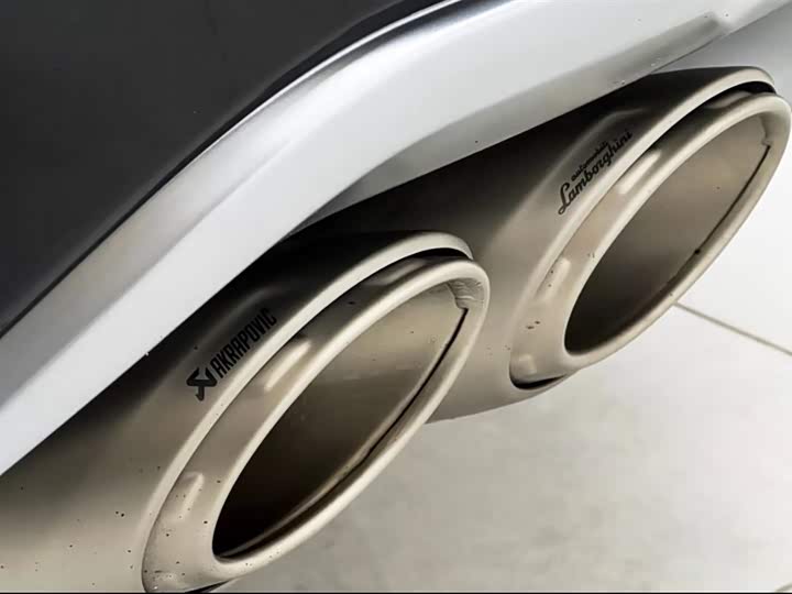 Фото 6 - Lamborghini Urus