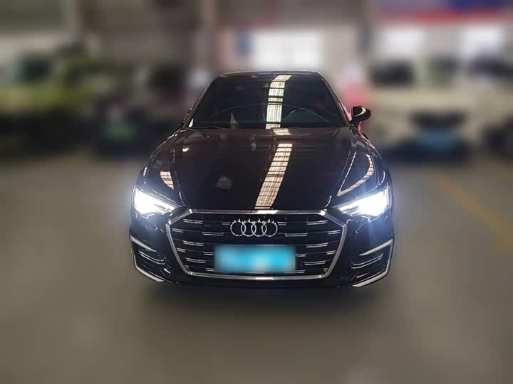 Фото 5 - Audi A6L