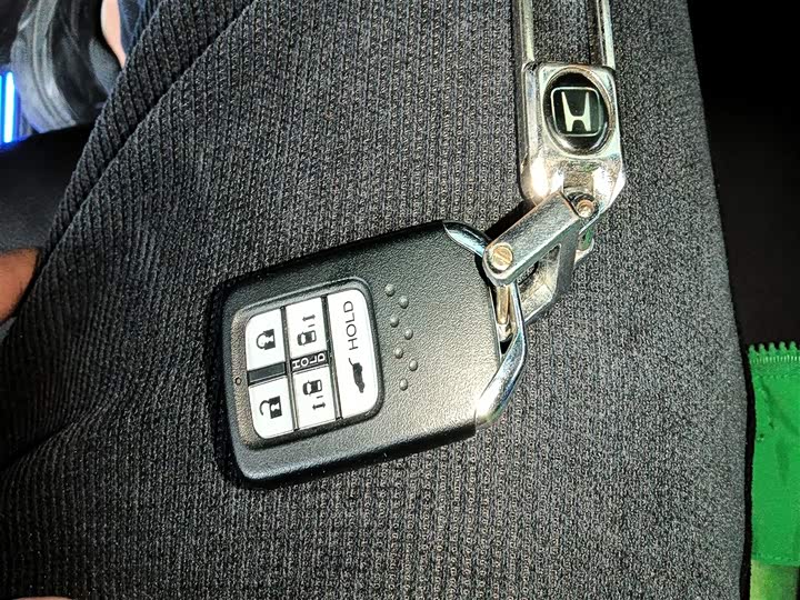 Фото 9 - Honda Odyssey