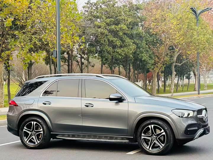 Фото 3 - Mercedes-Benz GLE-Class