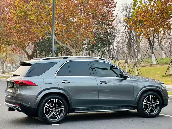 Фото 9 - Mercedes-Benz GLE-Class