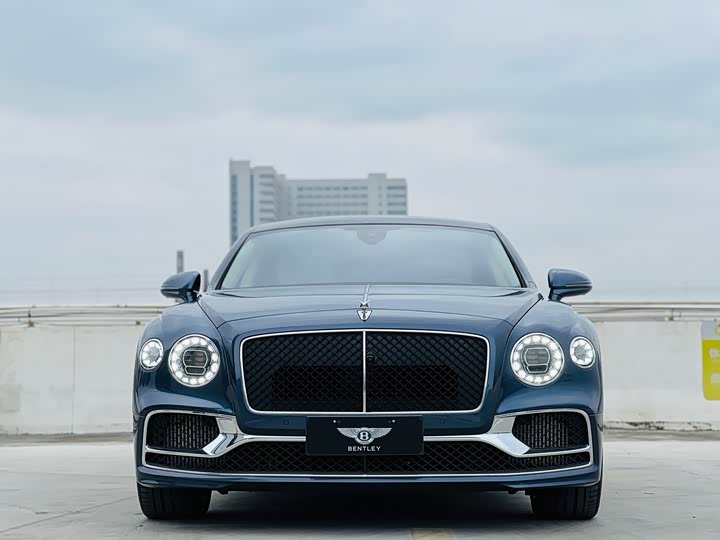 Фото 2 - Bentley Flying Spur
