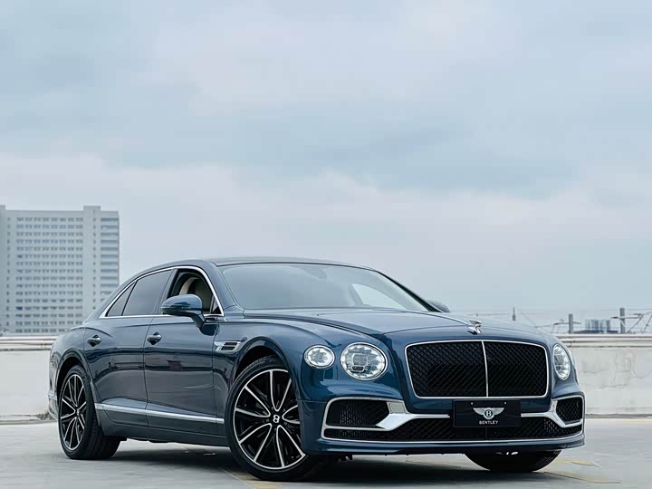 Фото 3 - Bentley Flying Spur