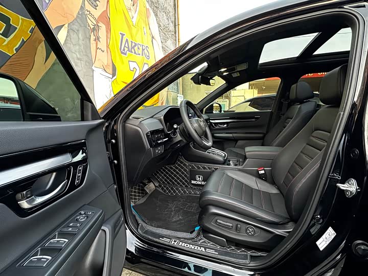 Фото 9 - Honda CR-V